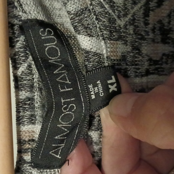 Sweater - Picture 3 of 3